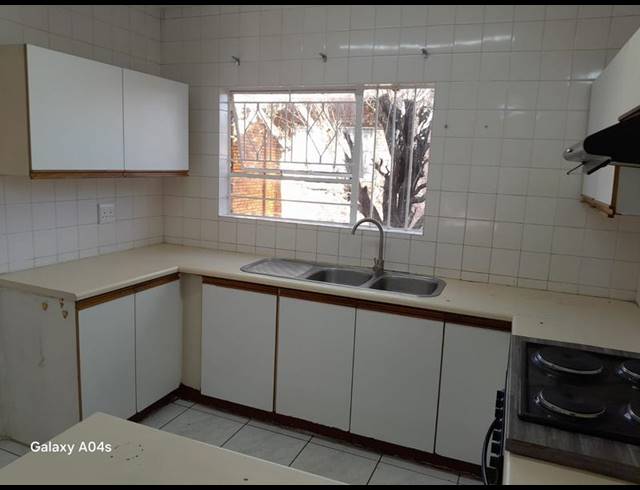 2 BEDROOM TOWNHOUSE FOR SALE IN BRUMA